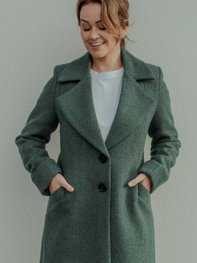 Miss Denise - Lambs’ wool coat, cotton lining – The Clip